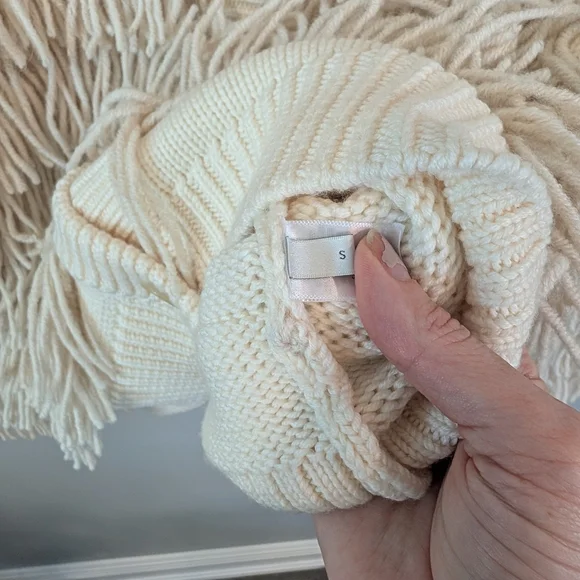 St. John Vanilla Textured Teddy Cardigan Sz. Small